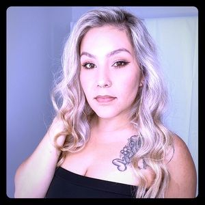 Meet your Posher, Vanessa